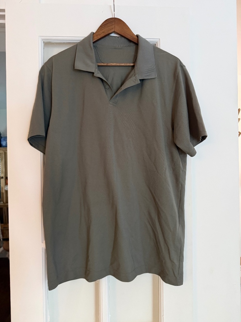 Lululemon men’s polo
